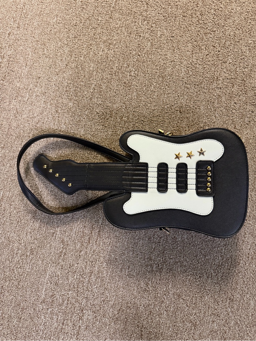 Guitar-Shaped Crossbody Bag in Black and White with chain strap, EUC